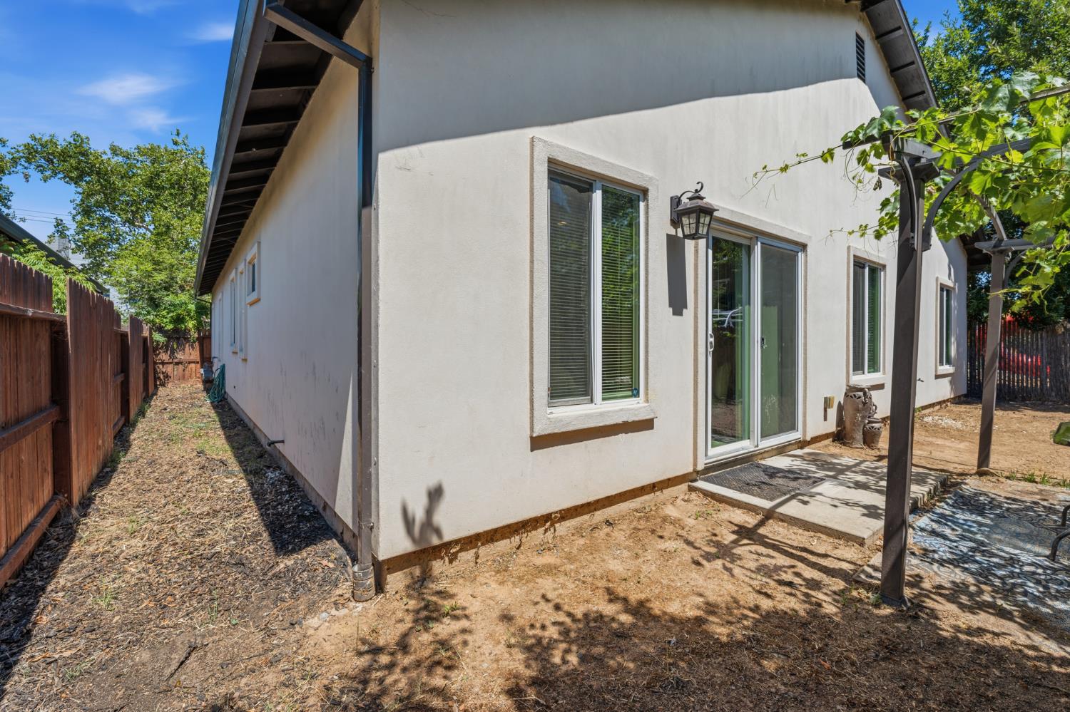 208 Nimitz Street Sacramento CA 95838