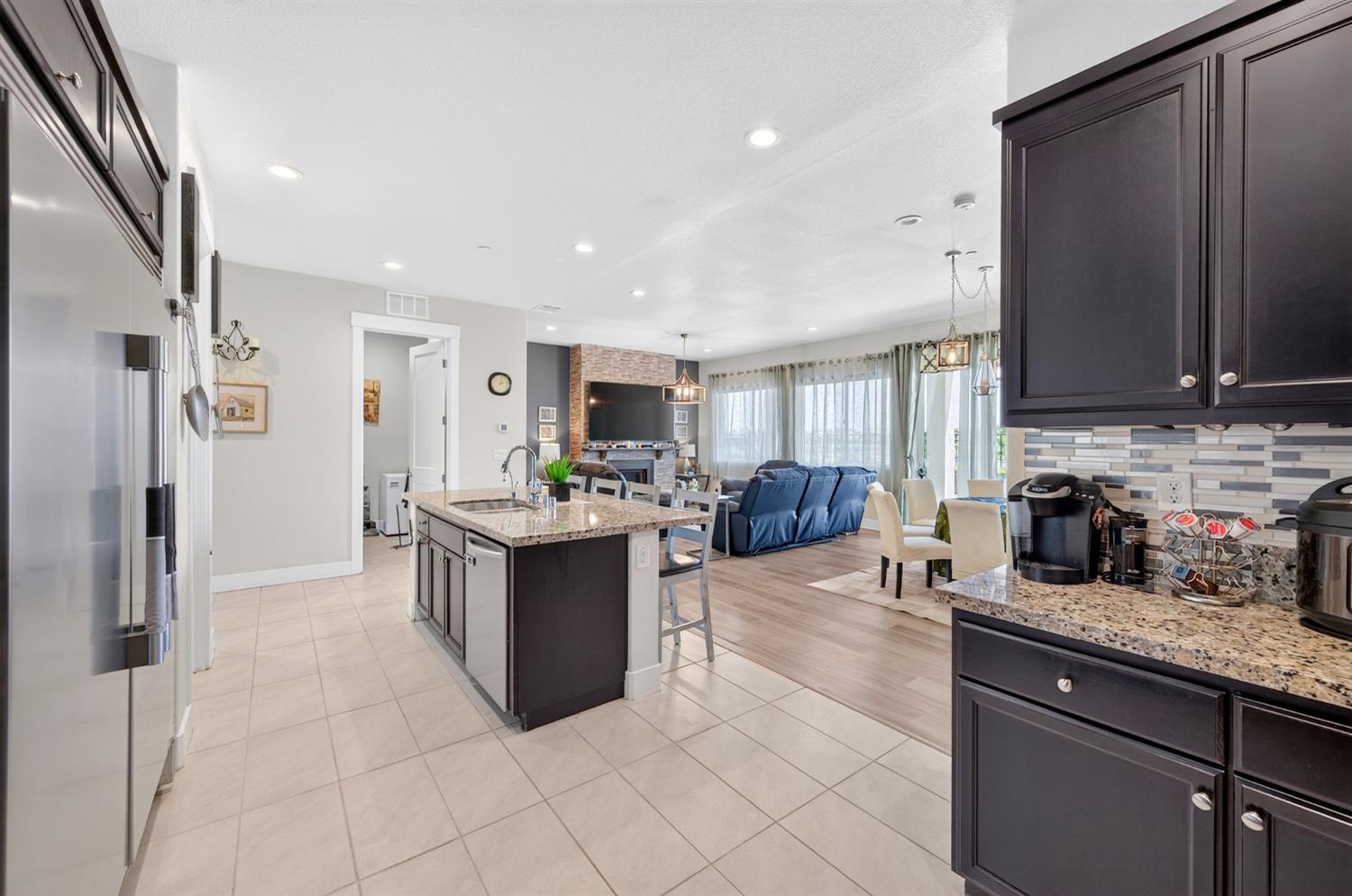 1948 Mulholland Drive Lathrop CA 95330