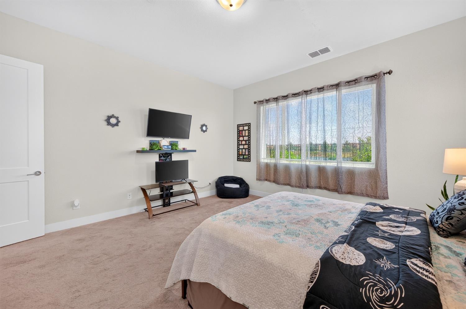 1948 Mulholland Drive Lathrop CA 95330
