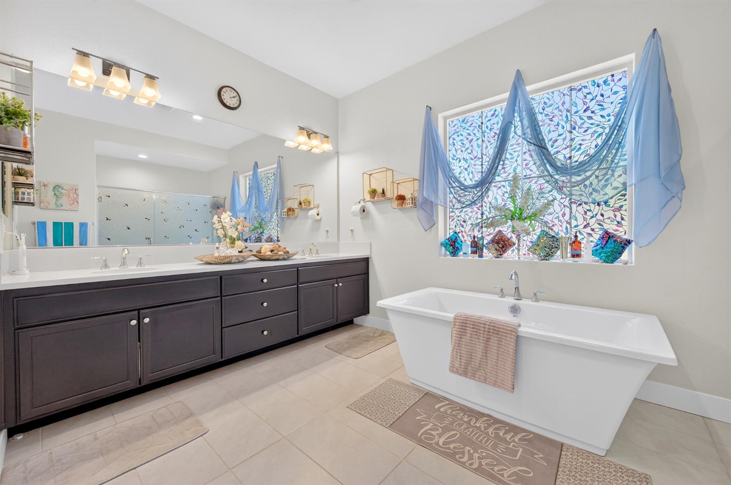 1948 Mulholland Drive Lathrop CA 95330
