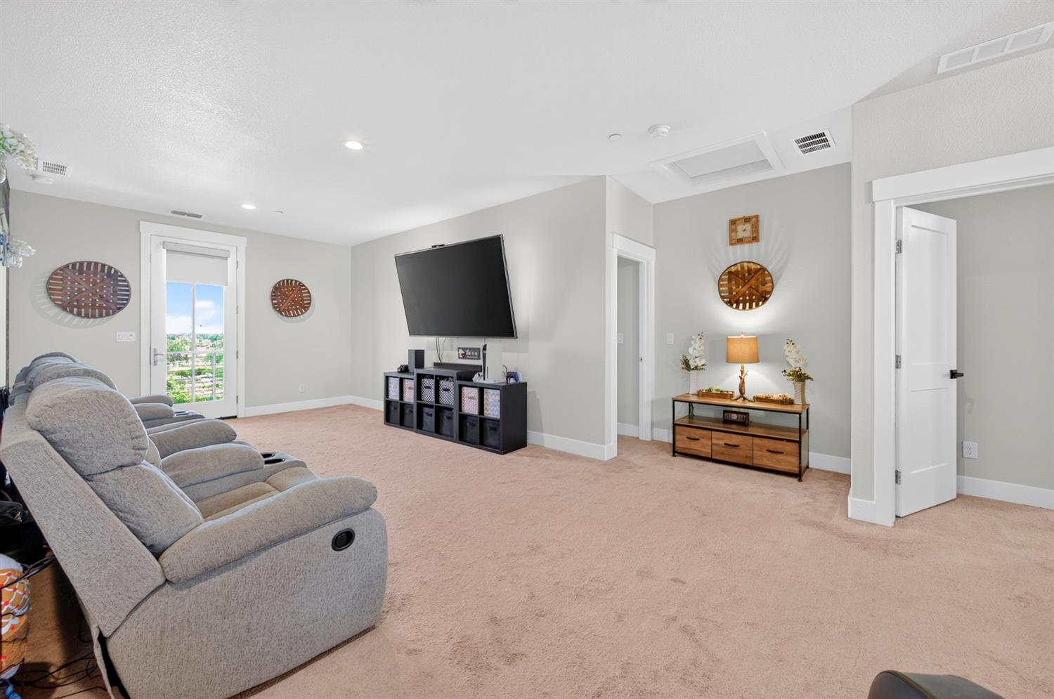 1948 Mulholland Drive Lathrop CA 95330