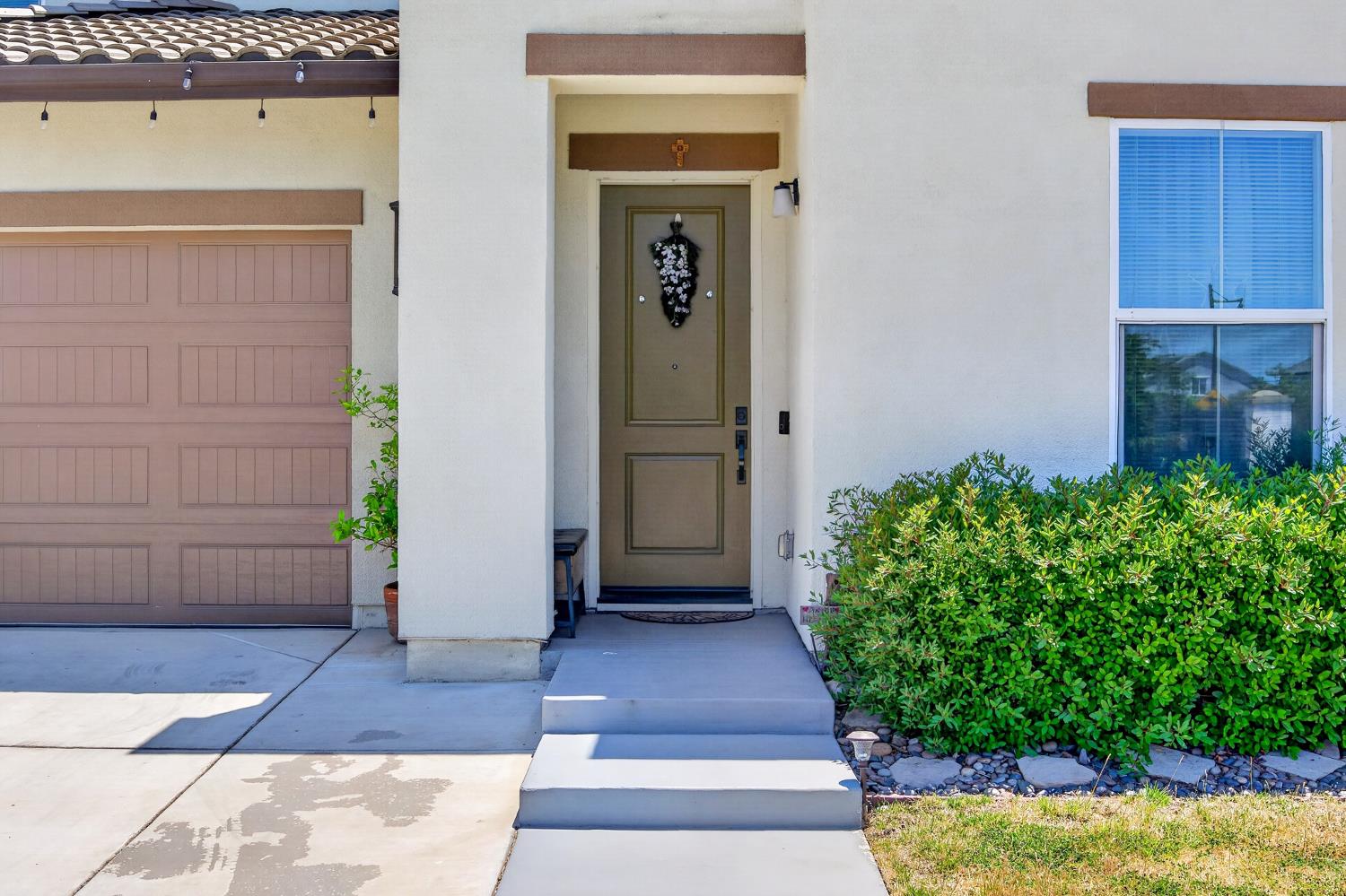 1948 Mulholland Drive Lathrop CA 95330