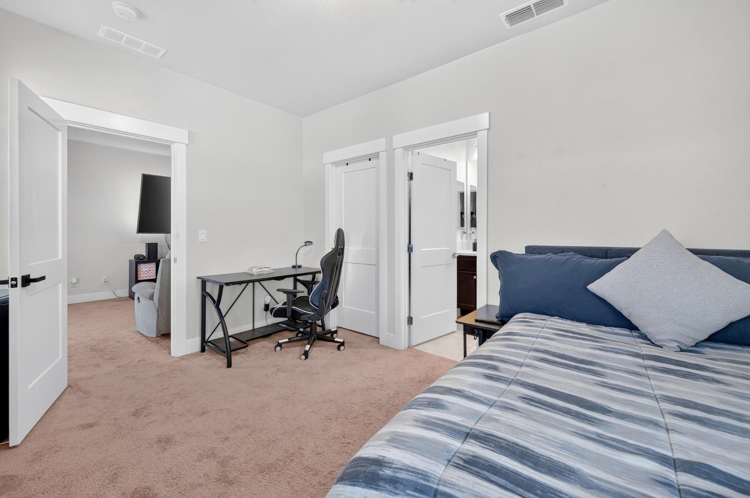 1948 Mulholland Drive Lathrop CA 95330