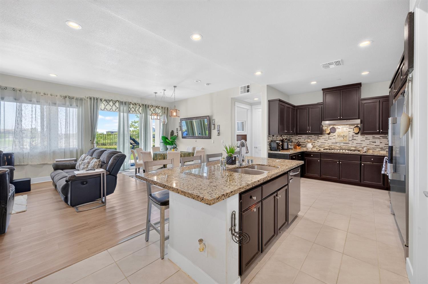 1948 Mulholland Drive Lathrop CA 95330