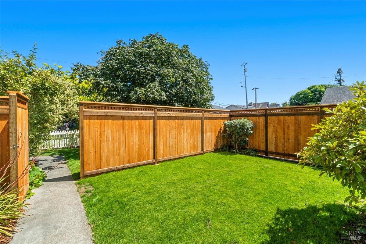 1456 C Street Eureka CA 95501