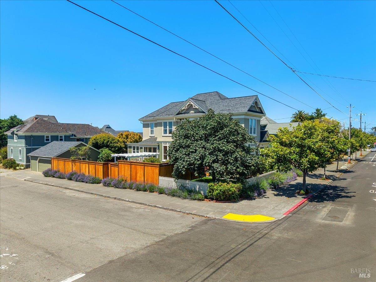 1456 C Street Eureka CA 95501