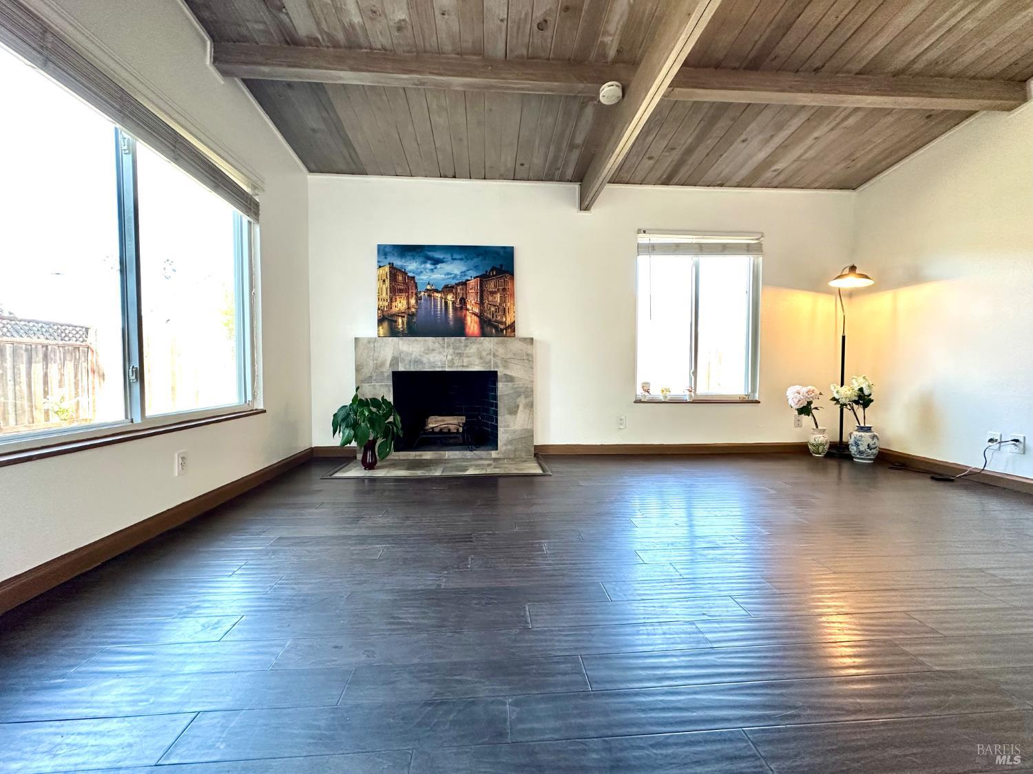 1111 Marionola Way Pinole CA 94564