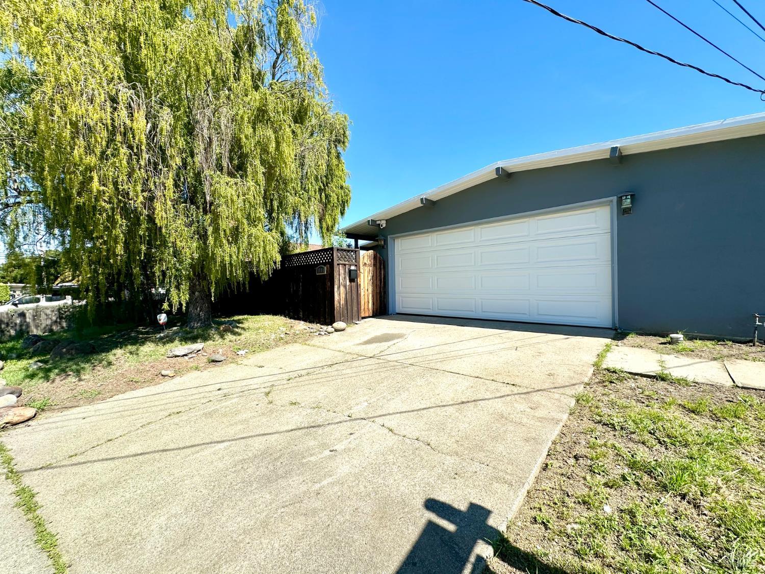 1111 Marionola Way Pinole CA 94564