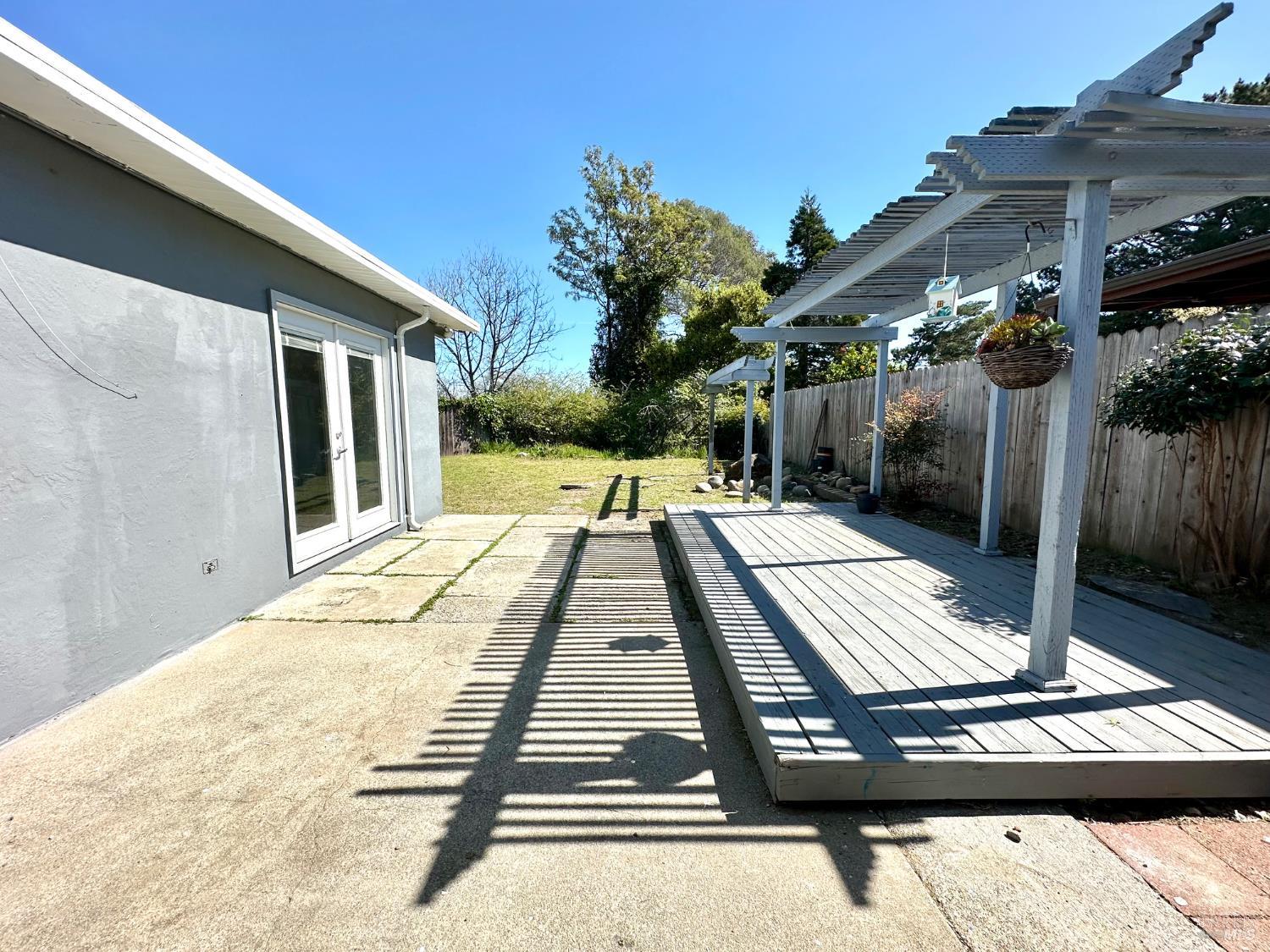 1111 Marionola Way Pinole CA 94564