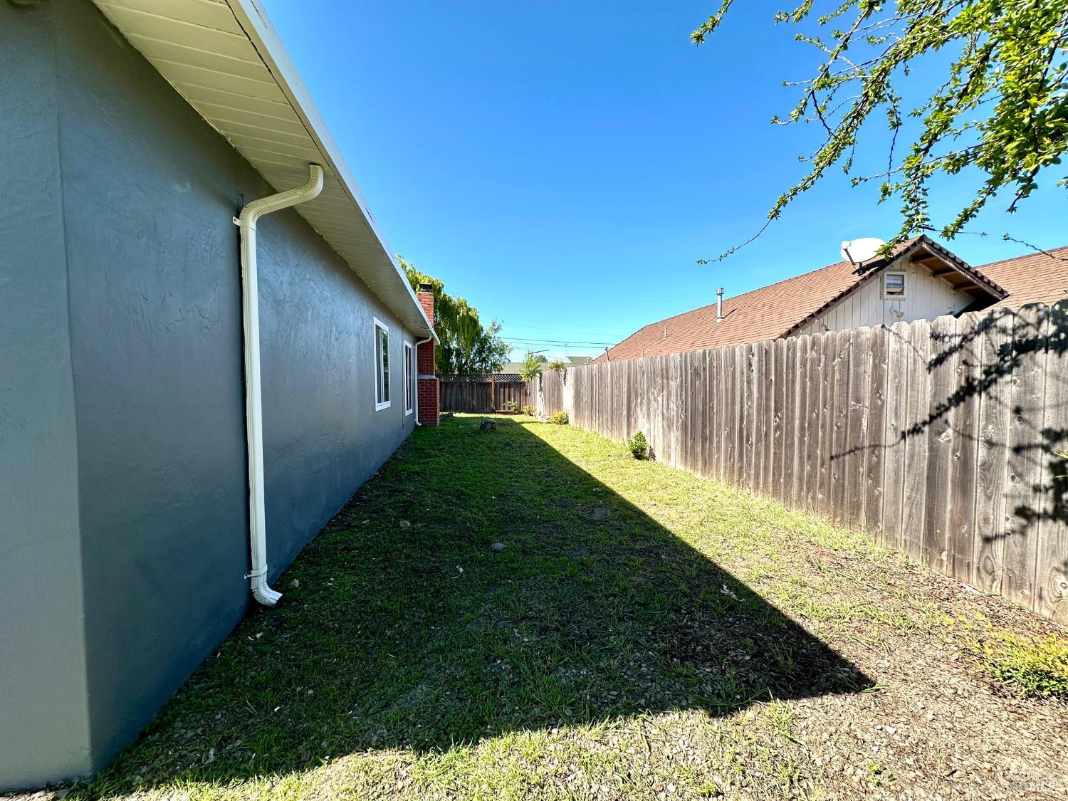 1111 Marionola Way Pinole CA 94564