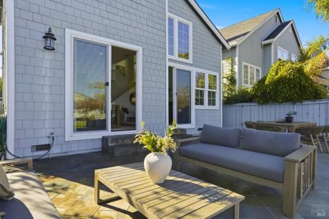 13 Waterside Circle San Rafael CA 94903