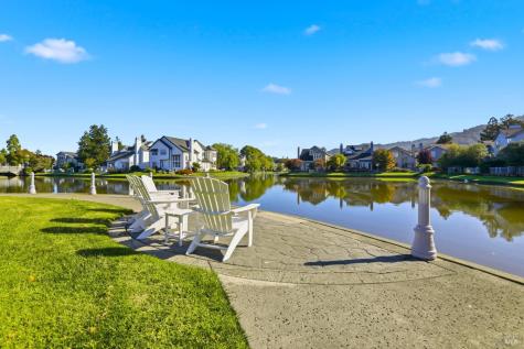13 Waterside Circle San Rafael CA 94903