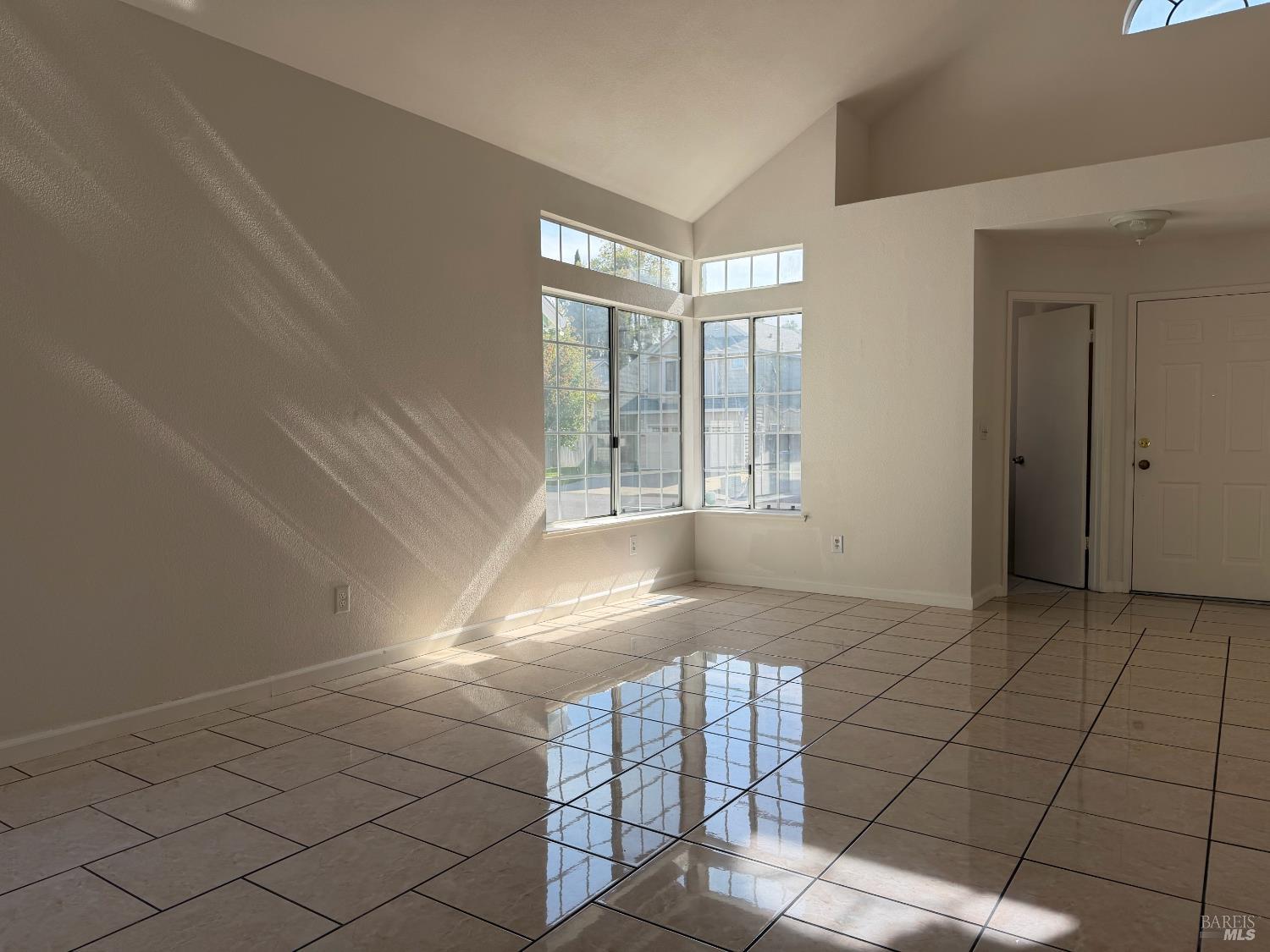 322 Ridgecrest Circle Suisun City CA 94585