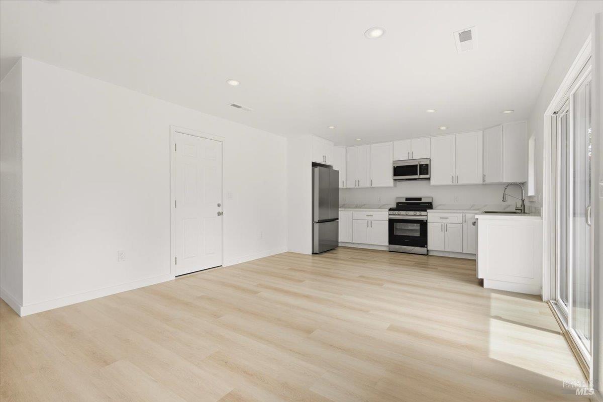 175 Chablis Way Cloverdale CA 95425