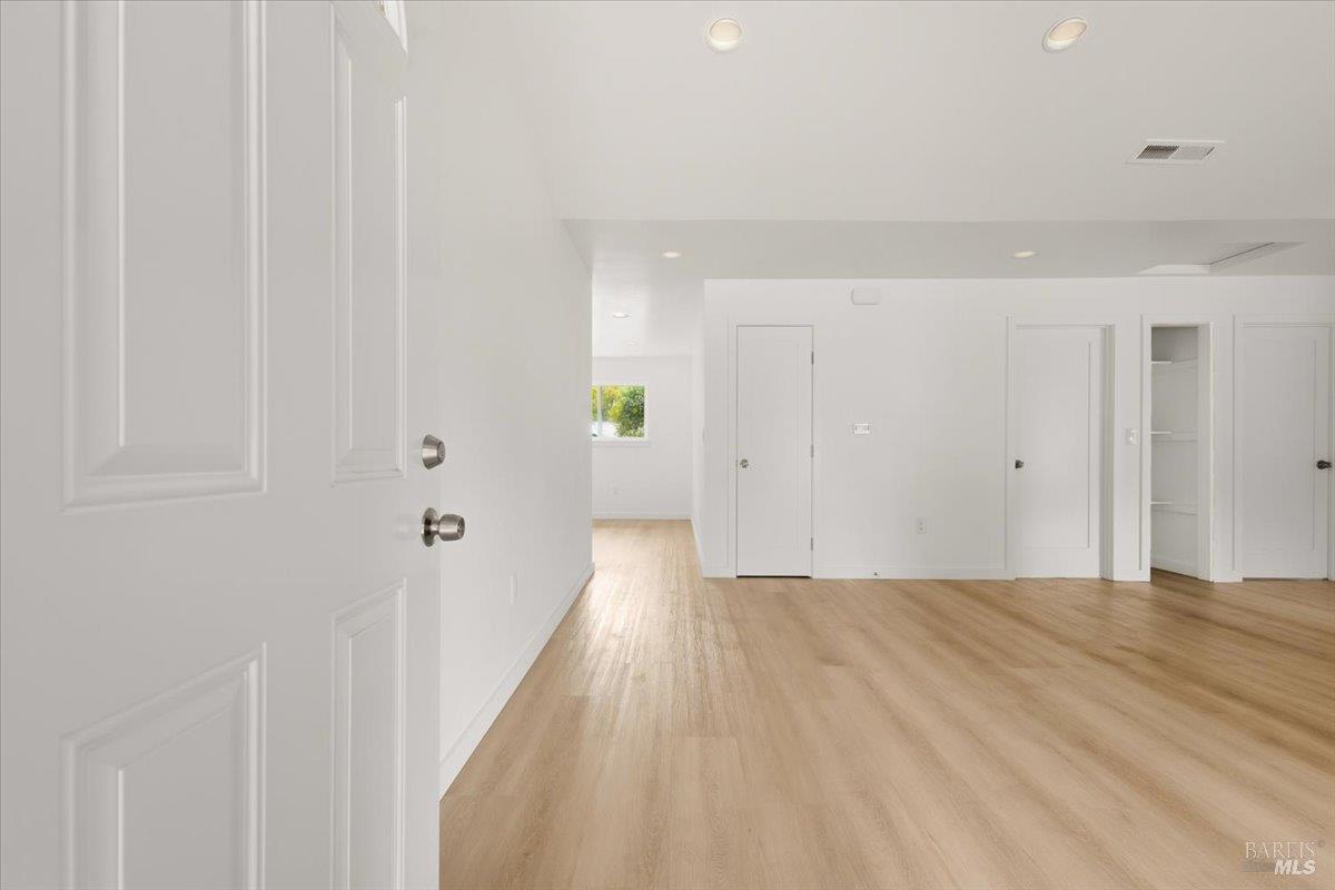 175 Chablis Way Cloverdale CA 95425