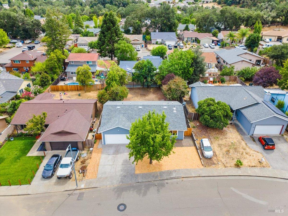 175 Chablis Way Cloverdale CA 95425