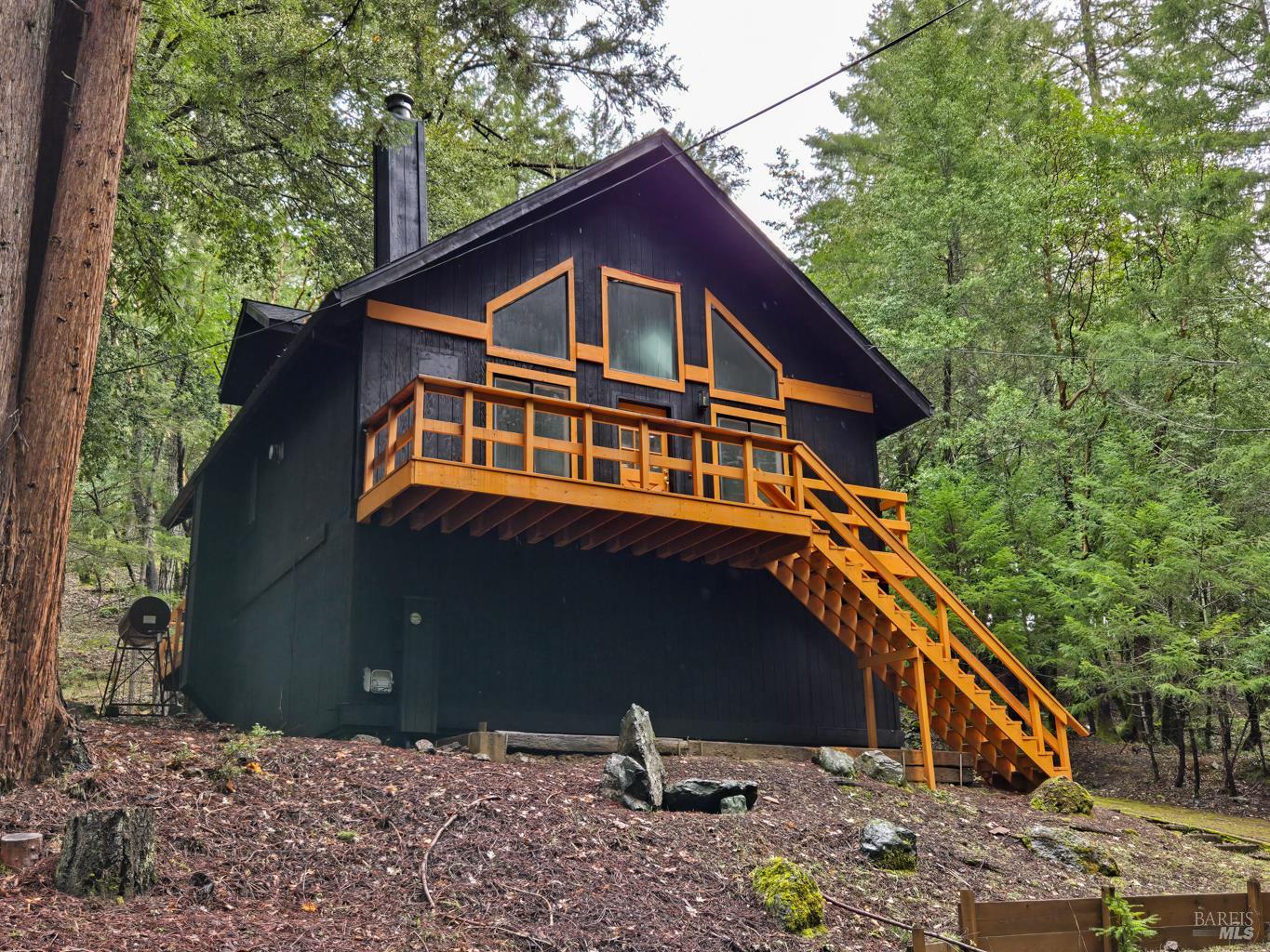 1946 Lupine Way Willits CA 95490