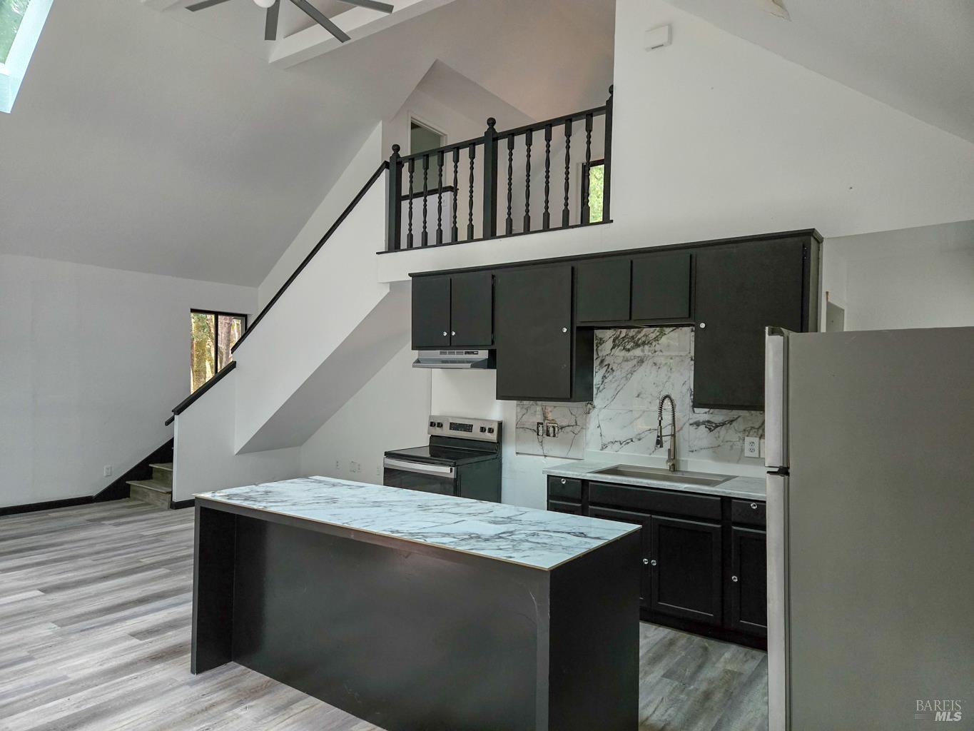 1946 Lupine Way Willits CA 95490