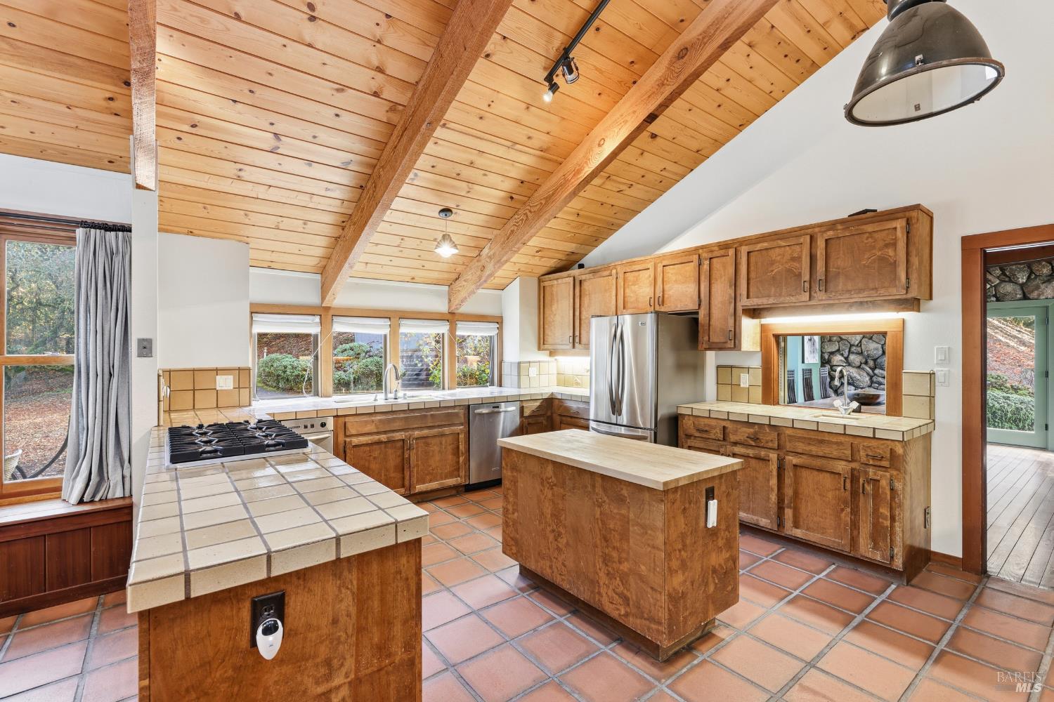 5025 Lichau Road Penngrove CA 94951