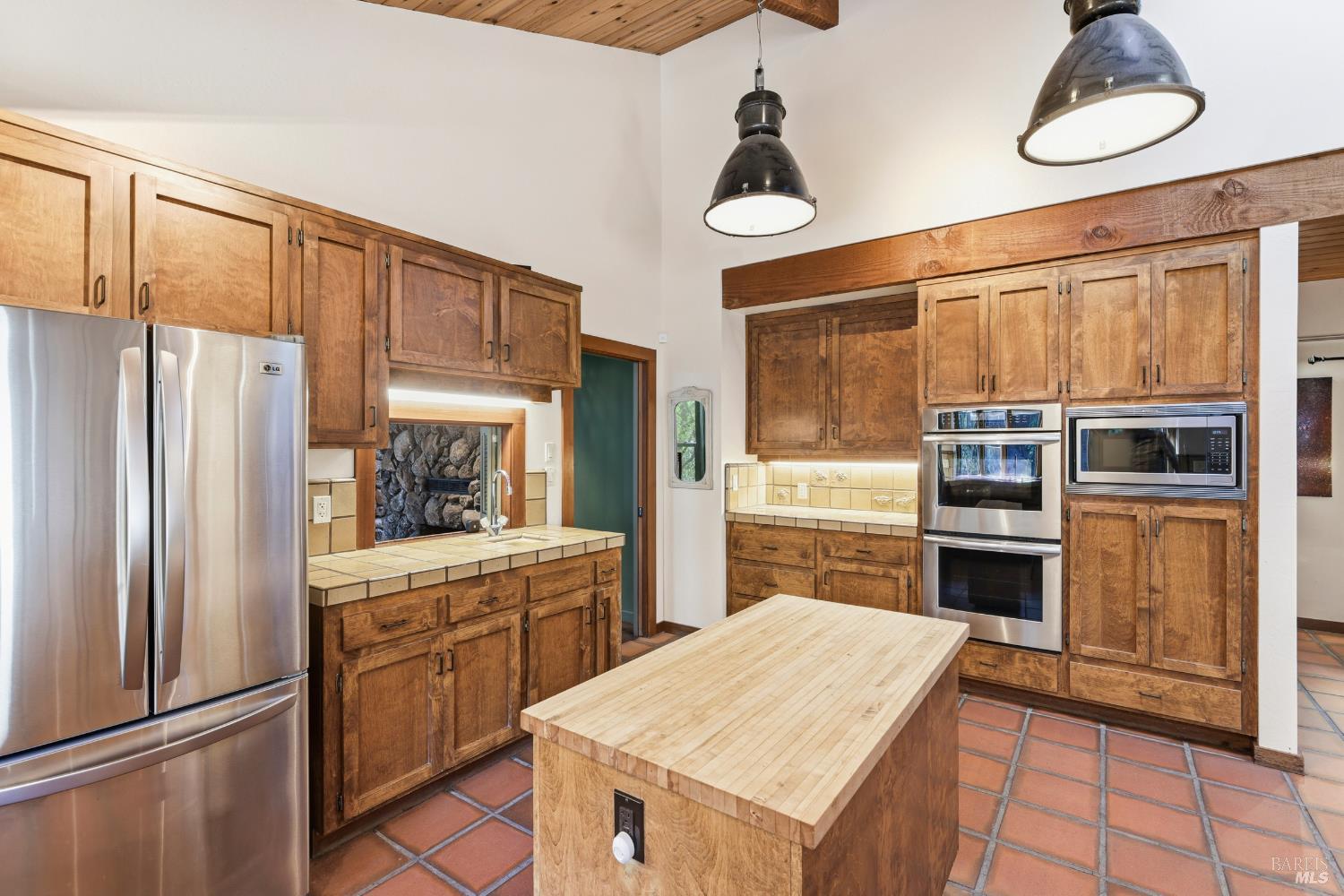 5025 Lichau Road Penngrove CA 94951