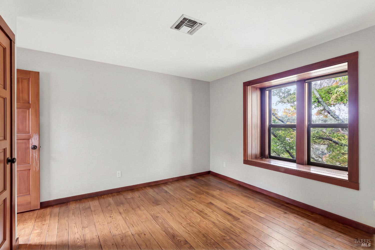 5025 Lichau Road Penngrove CA 94951