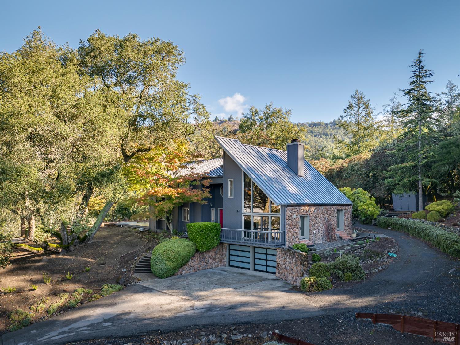 5025 Lichau Road Penngrove CA 94951