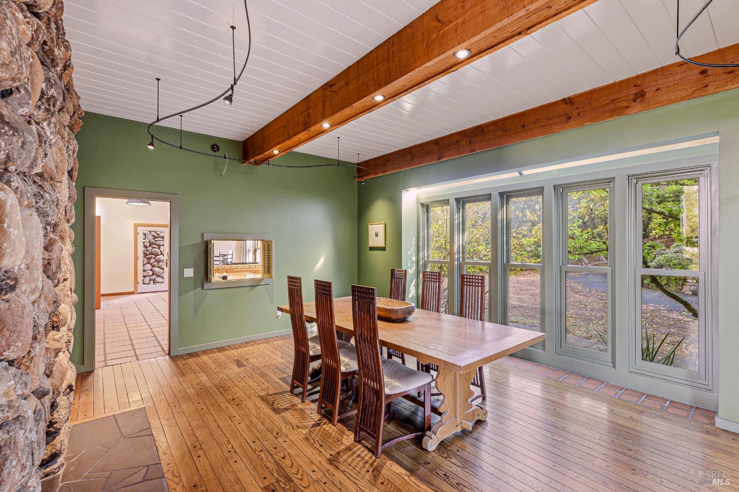 5025 Lichau Road Penngrove CA 94951
