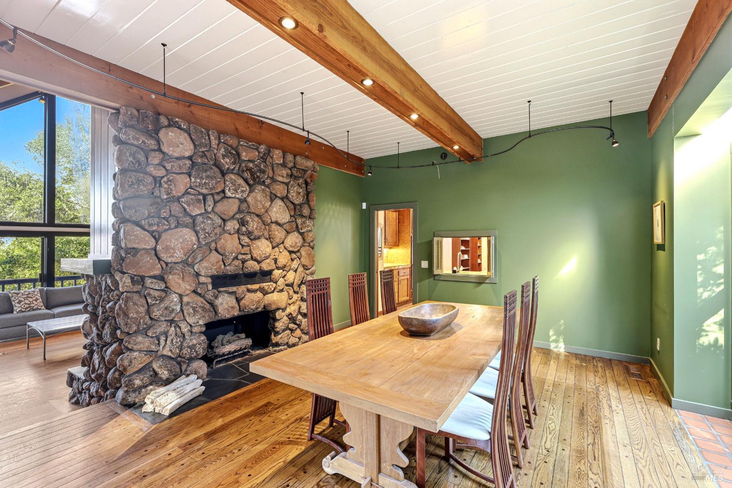 5025 Lichau Road Penngrove CA 94951