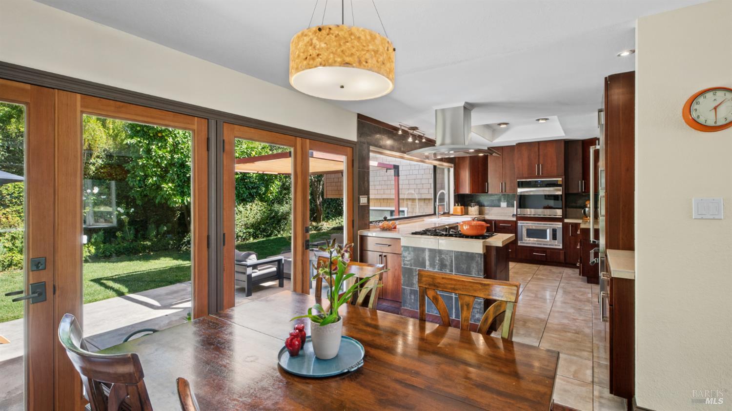 2206 Oak Hill Drive Santa Rosa CA 95404
