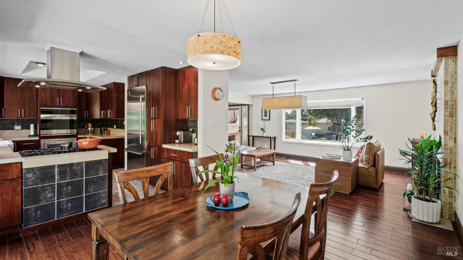 2206 Oak Hill Drive Santa Rosa CA 95404