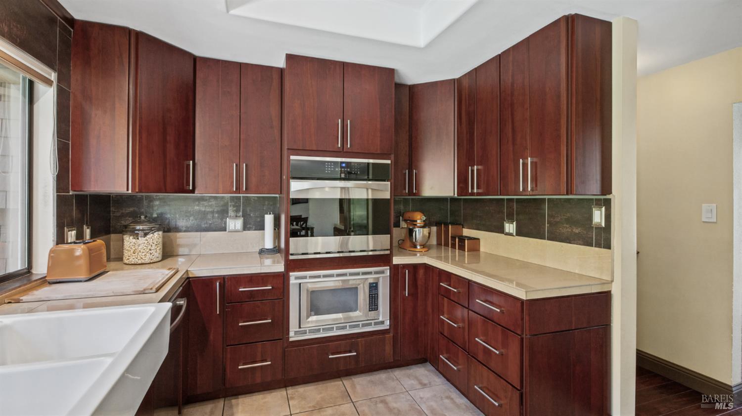 2206 Oak Hill Drive Santa Rosa CA 95404