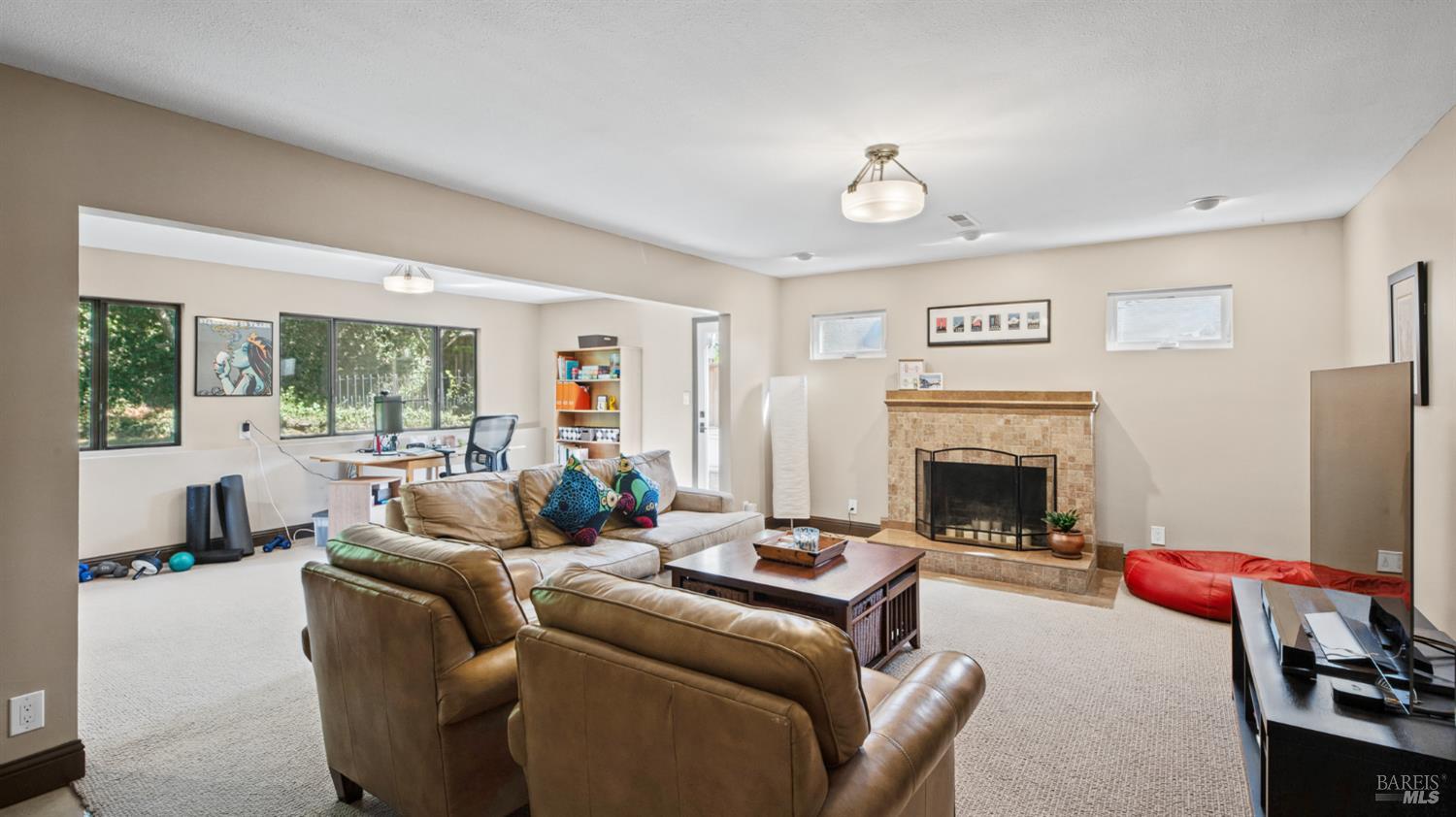 2206 Oak Hill Drive Santa Rosa CA 95404