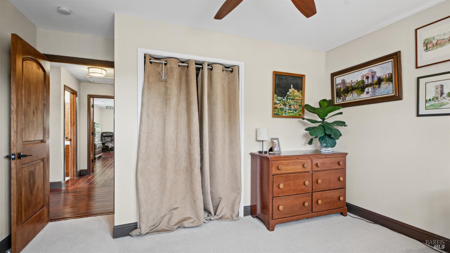 2206 Oak Hill Drive Santa Rosa CA 95404