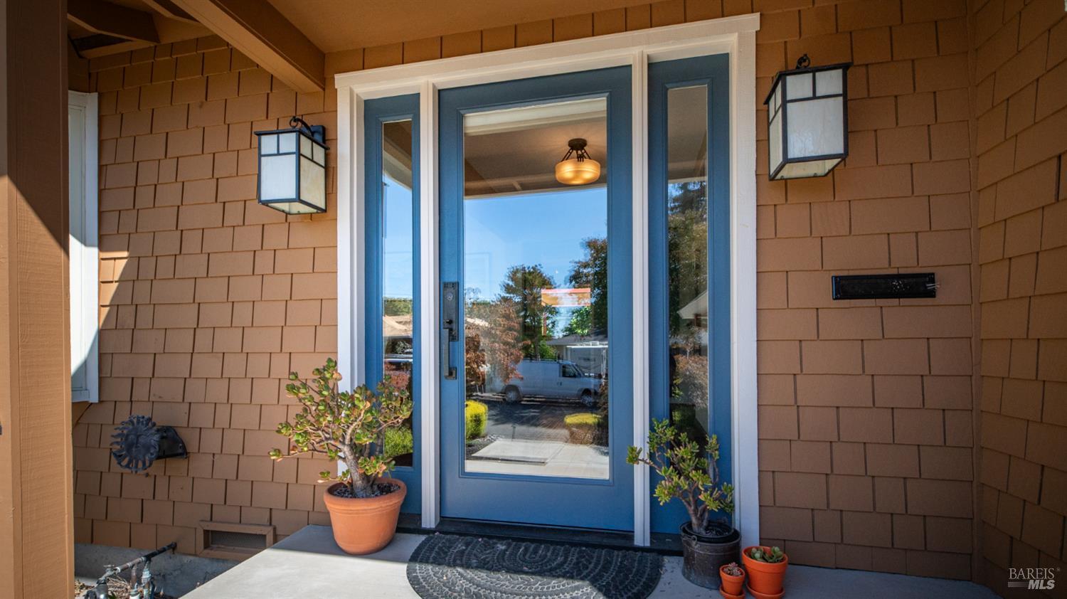2206 Oak Hill Drive Santa Rosa CA 95404