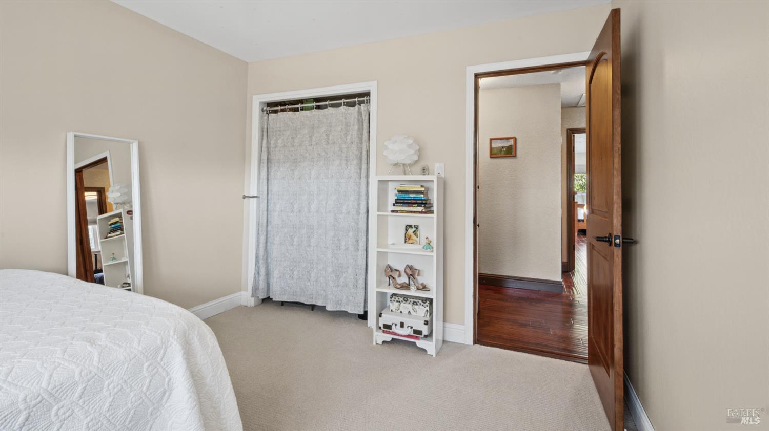 2206 Oak Hill Drive Santa Rosa CA 95404