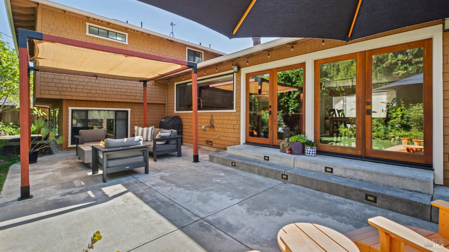 2206 Oak Hill Drive Santa Rosa CA 95404