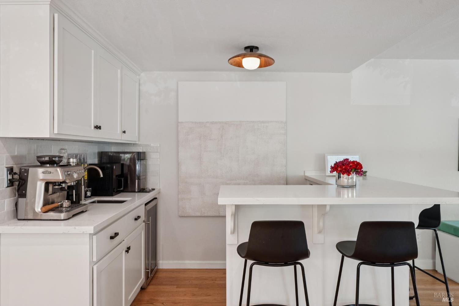 16 Wentworth Lane Novato CA 94949