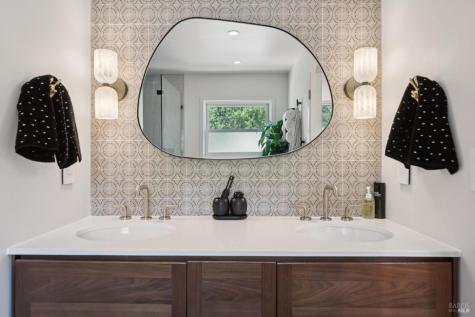 16 Wentworth Lane Novato CA 94949