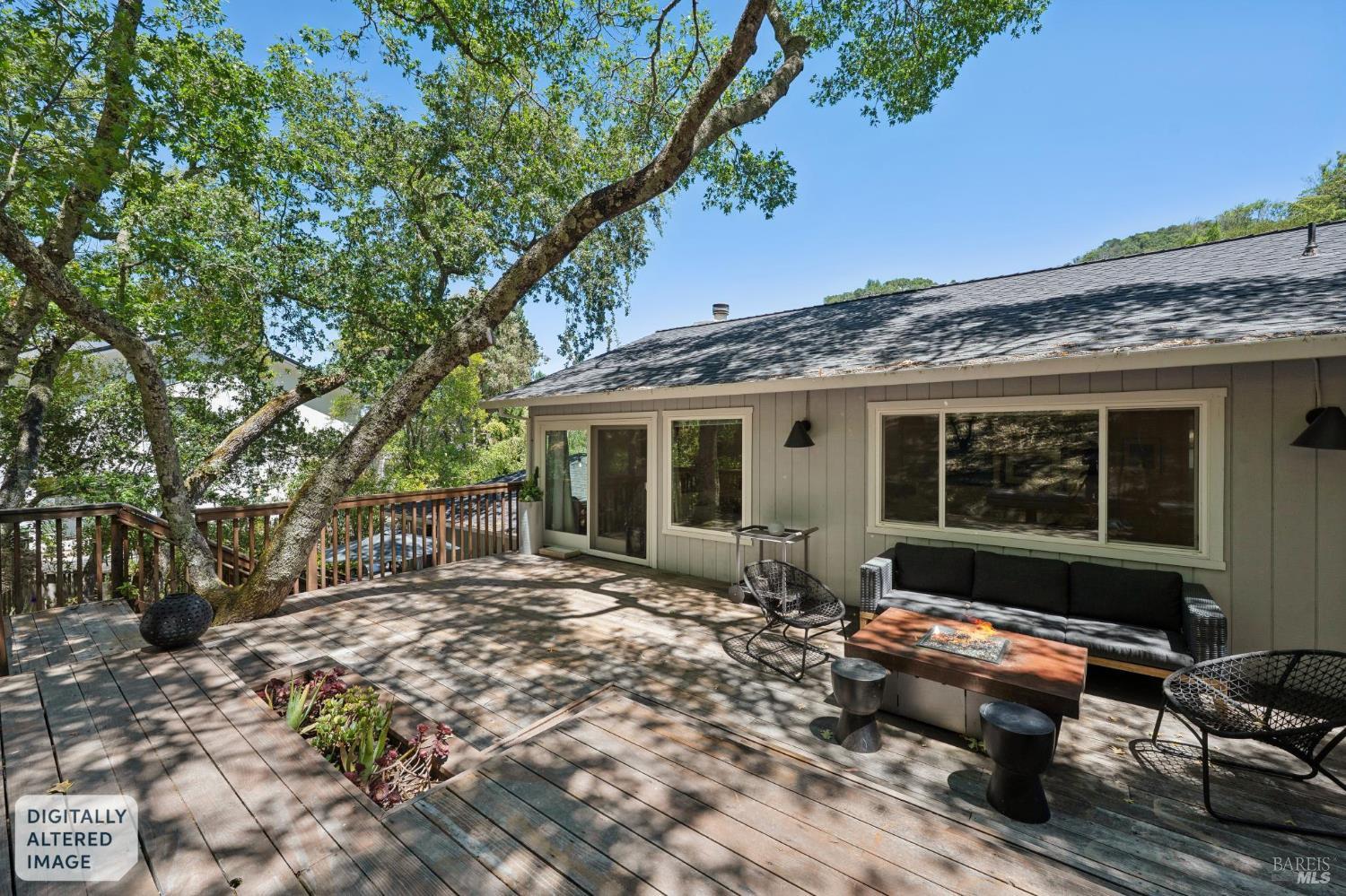 16 Wentworth Lane Novato CA 94949