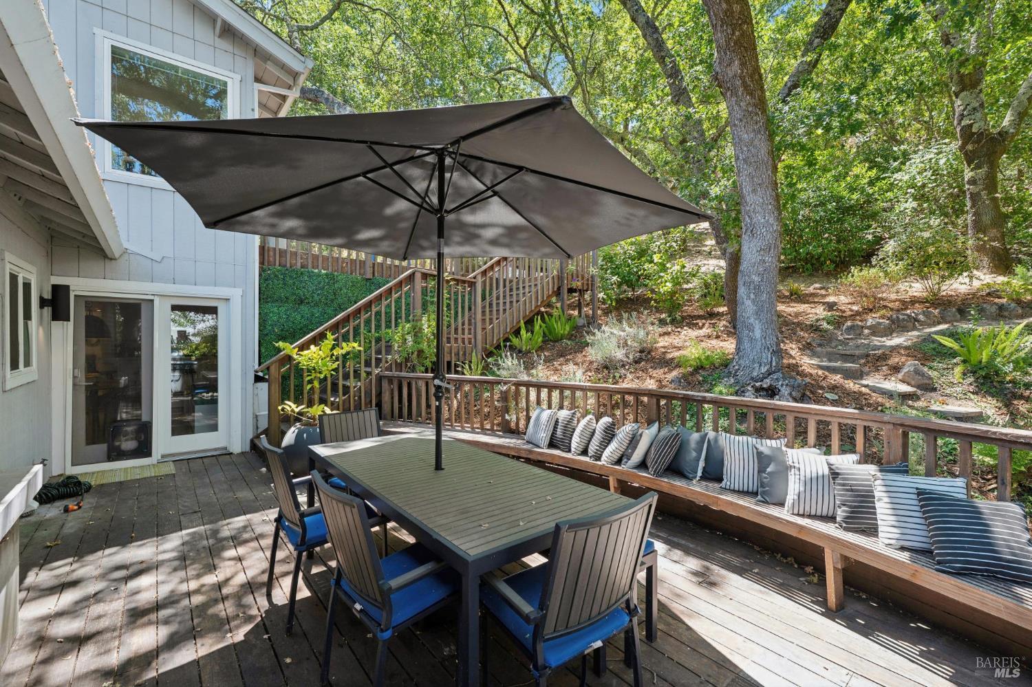 16 Wentworth Lane Novato CA 94949