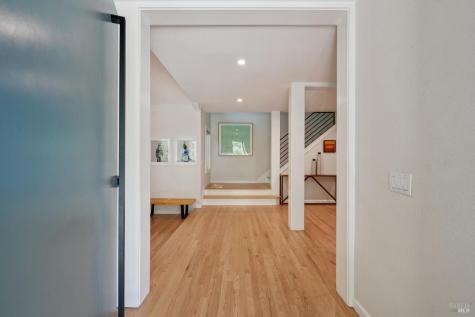 16 Wentworth Lane Novato CA 94949