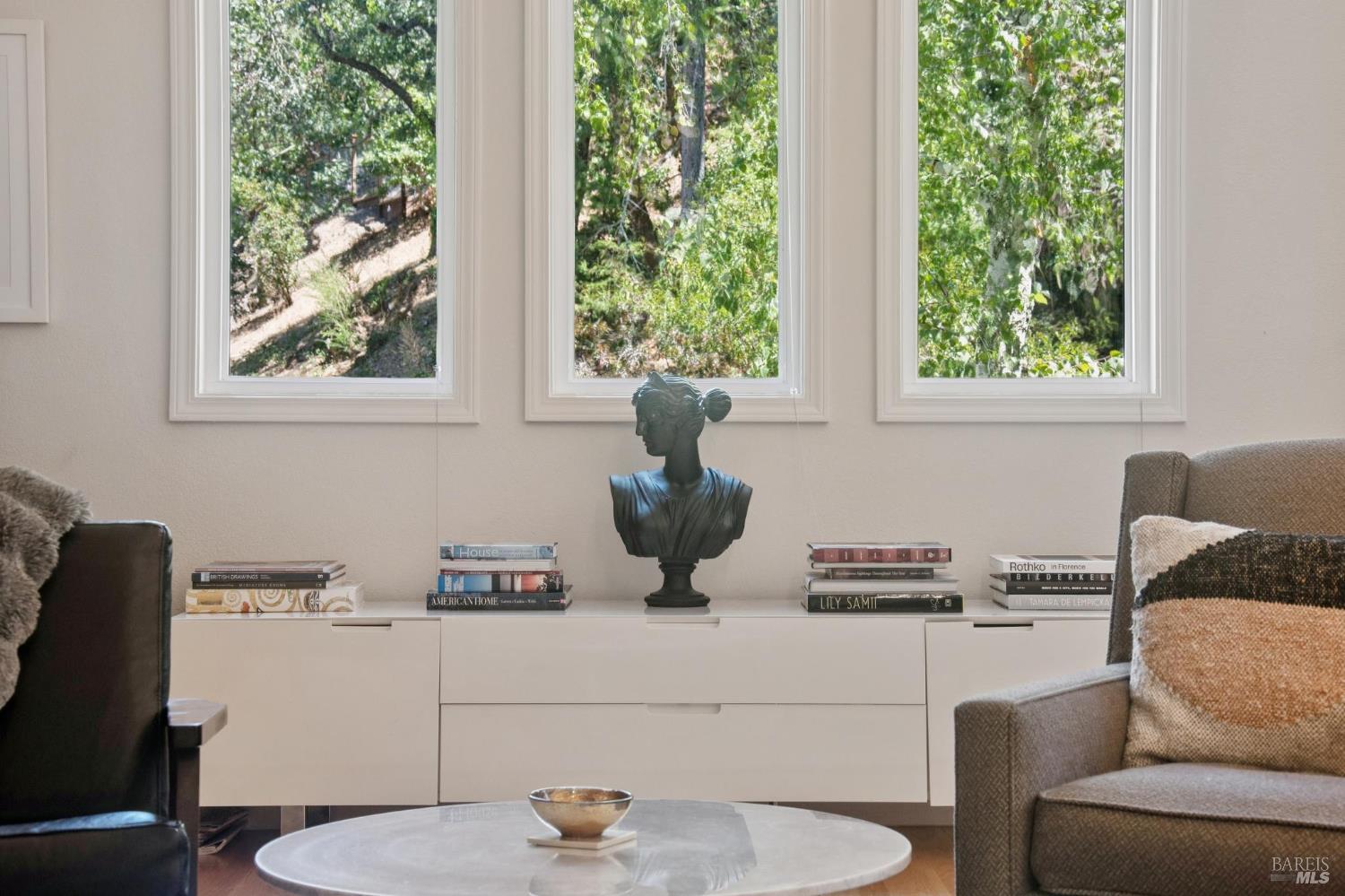 16 Wentworth Lane Novato CA 94949