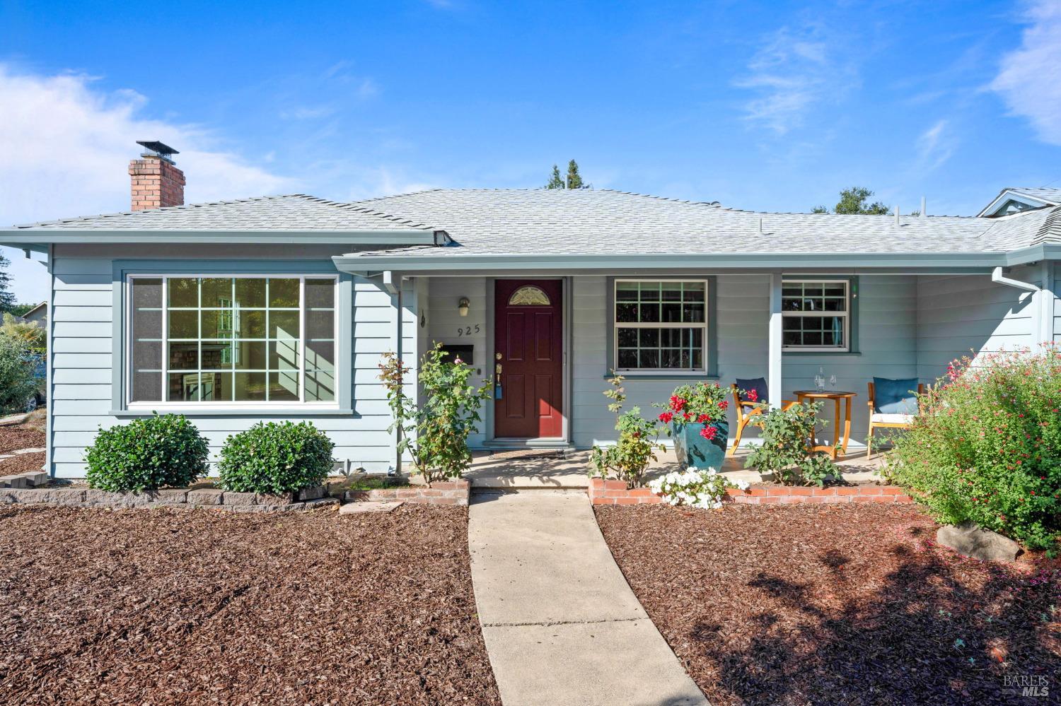 925-923 Franquette Avenue Santa Rosa CA 95405
