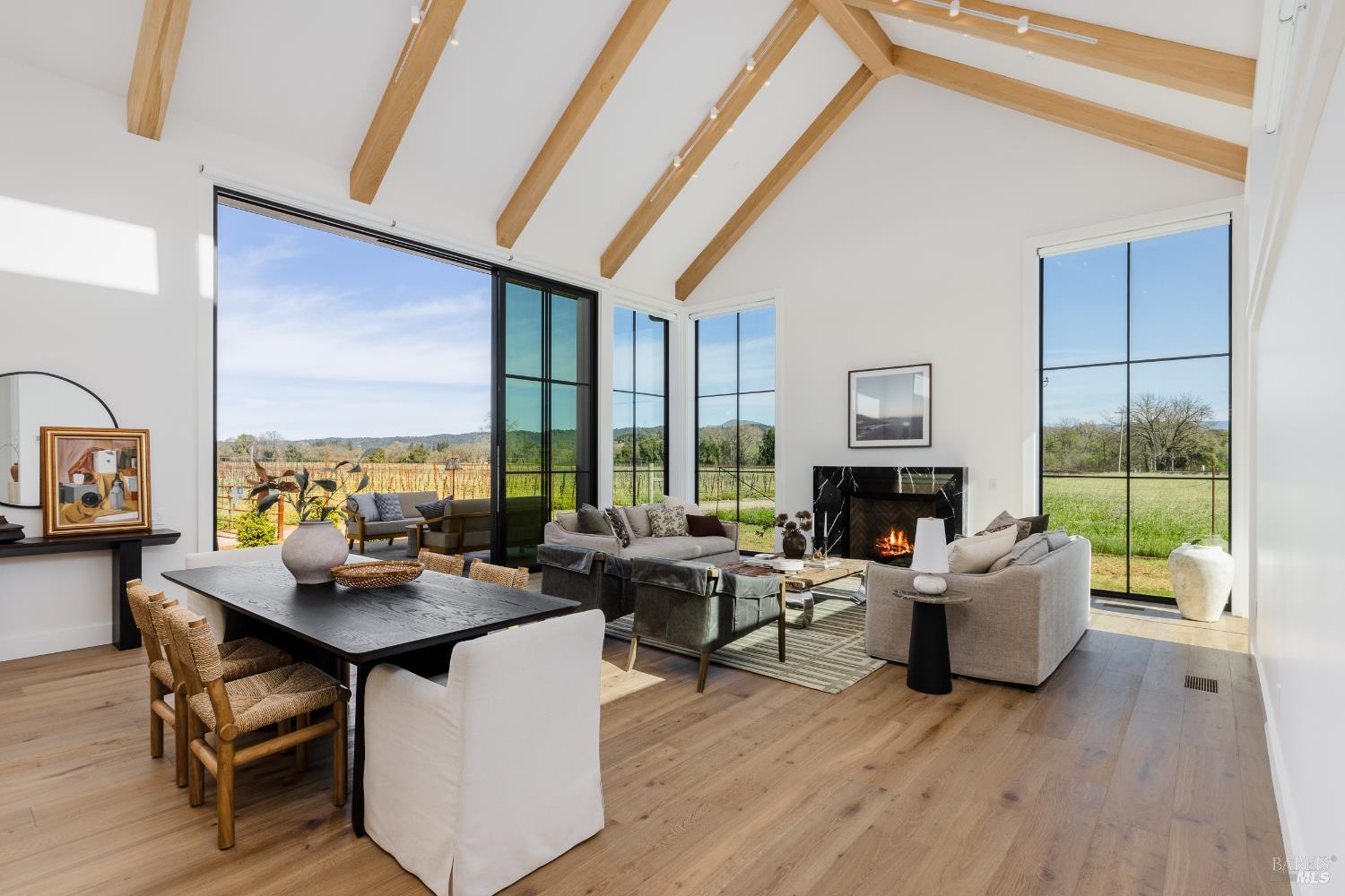 2998 W Dry Creek Road Healdsburg CA 95448