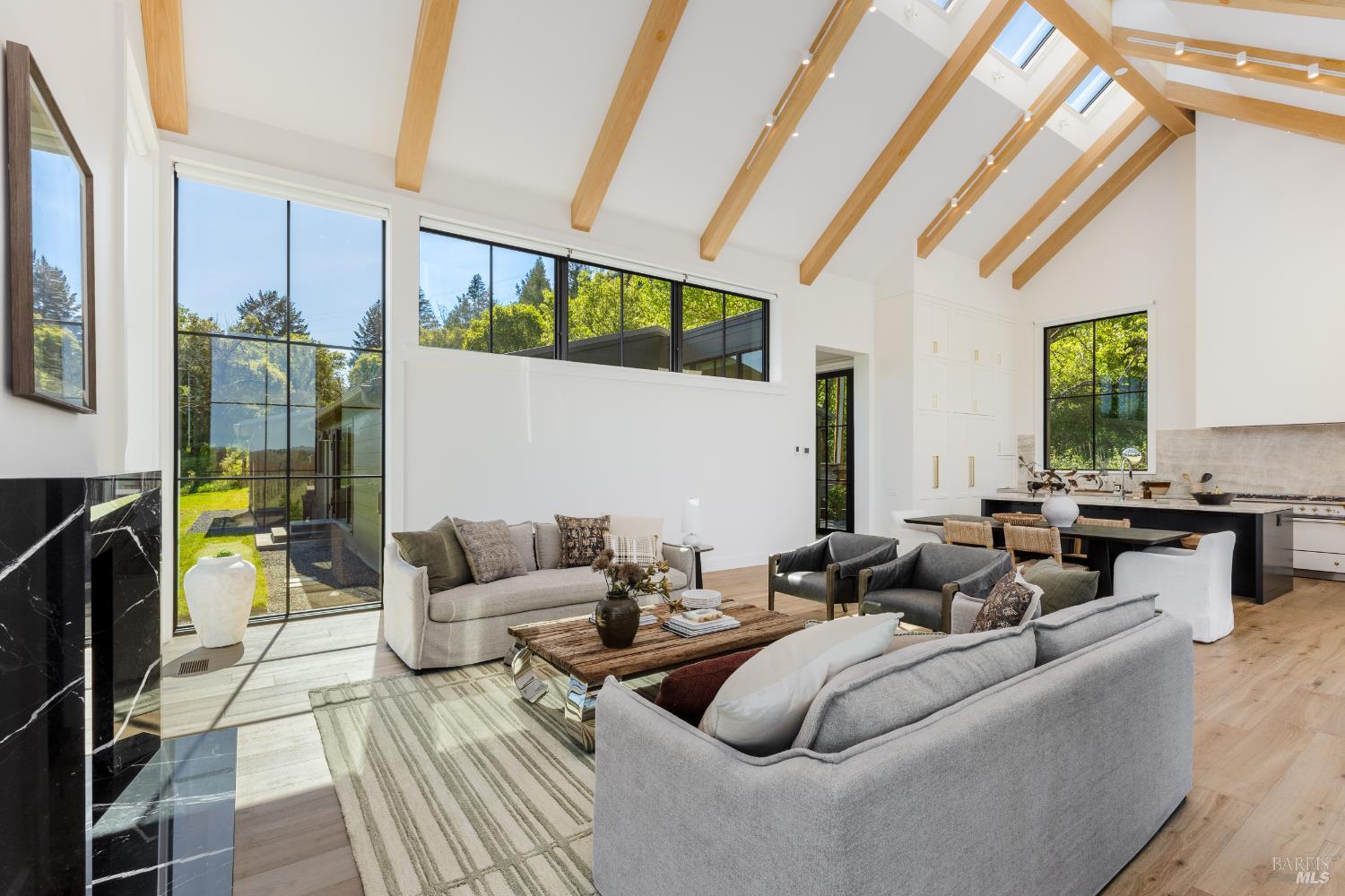 2998 W Dry Creek Road Healdsburg CA 95448