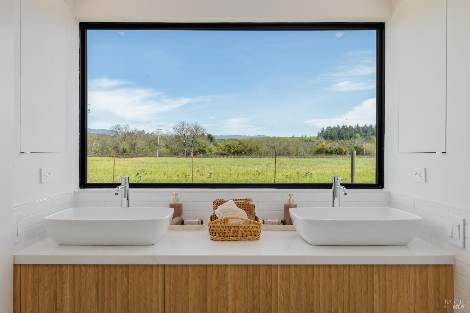 2998 W Dry Creek Road Healdsburg CA 95448