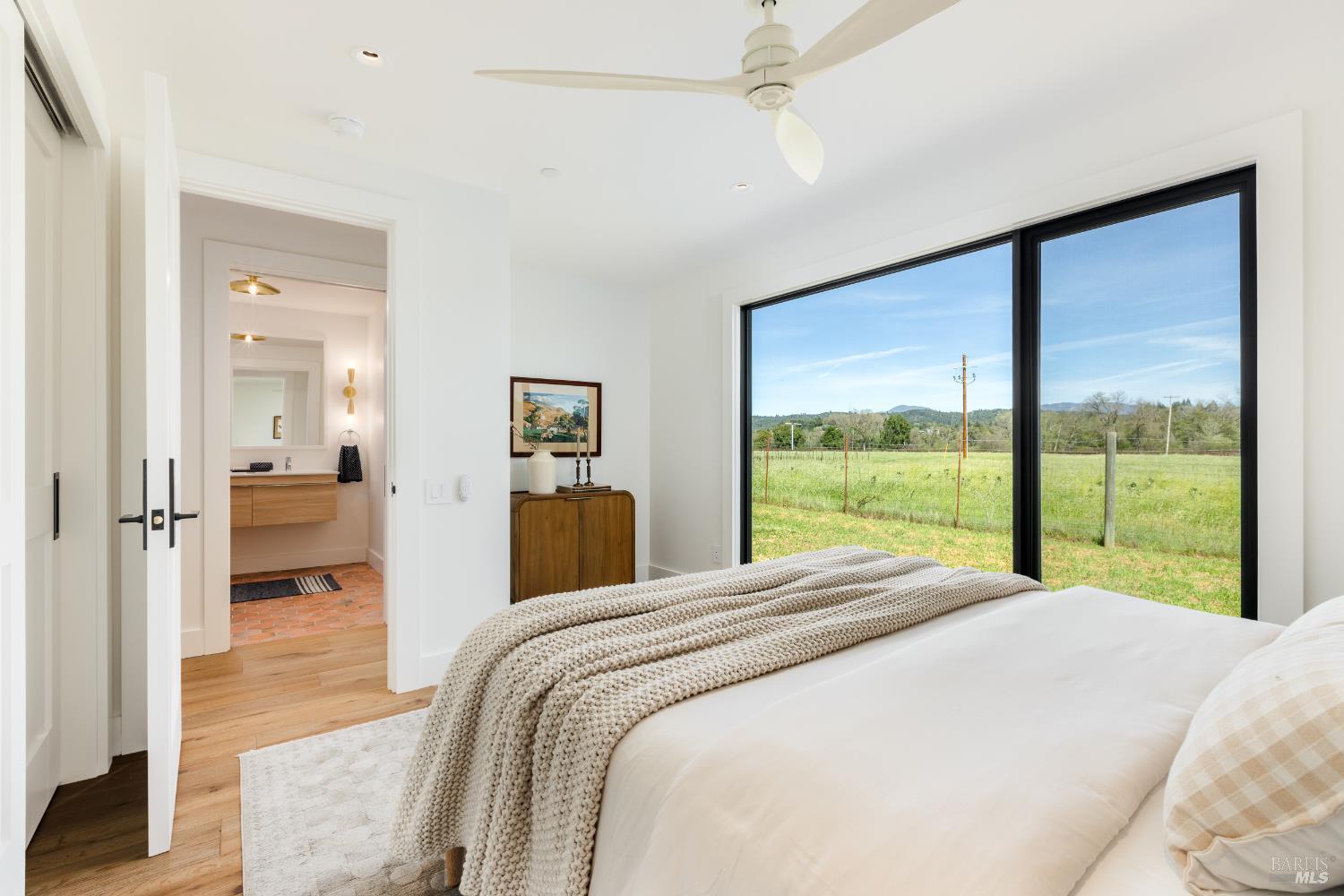 2998 W Dry Creek Road Healdsburg CA 95448