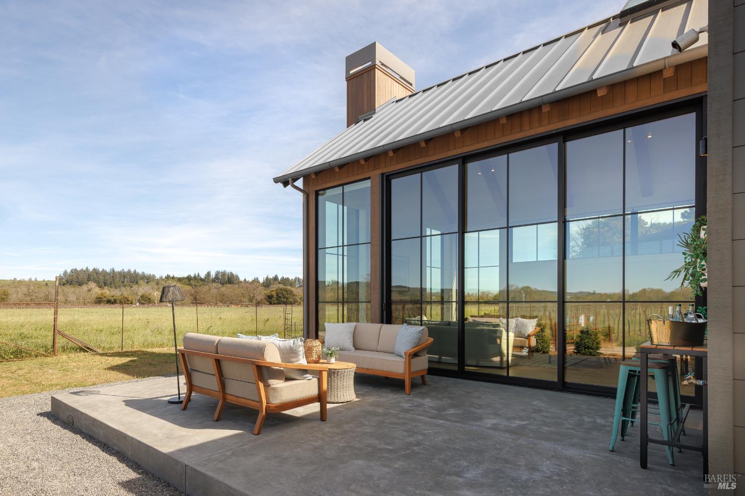 2998 W Dry Creek Road Healdsburg CA 95448