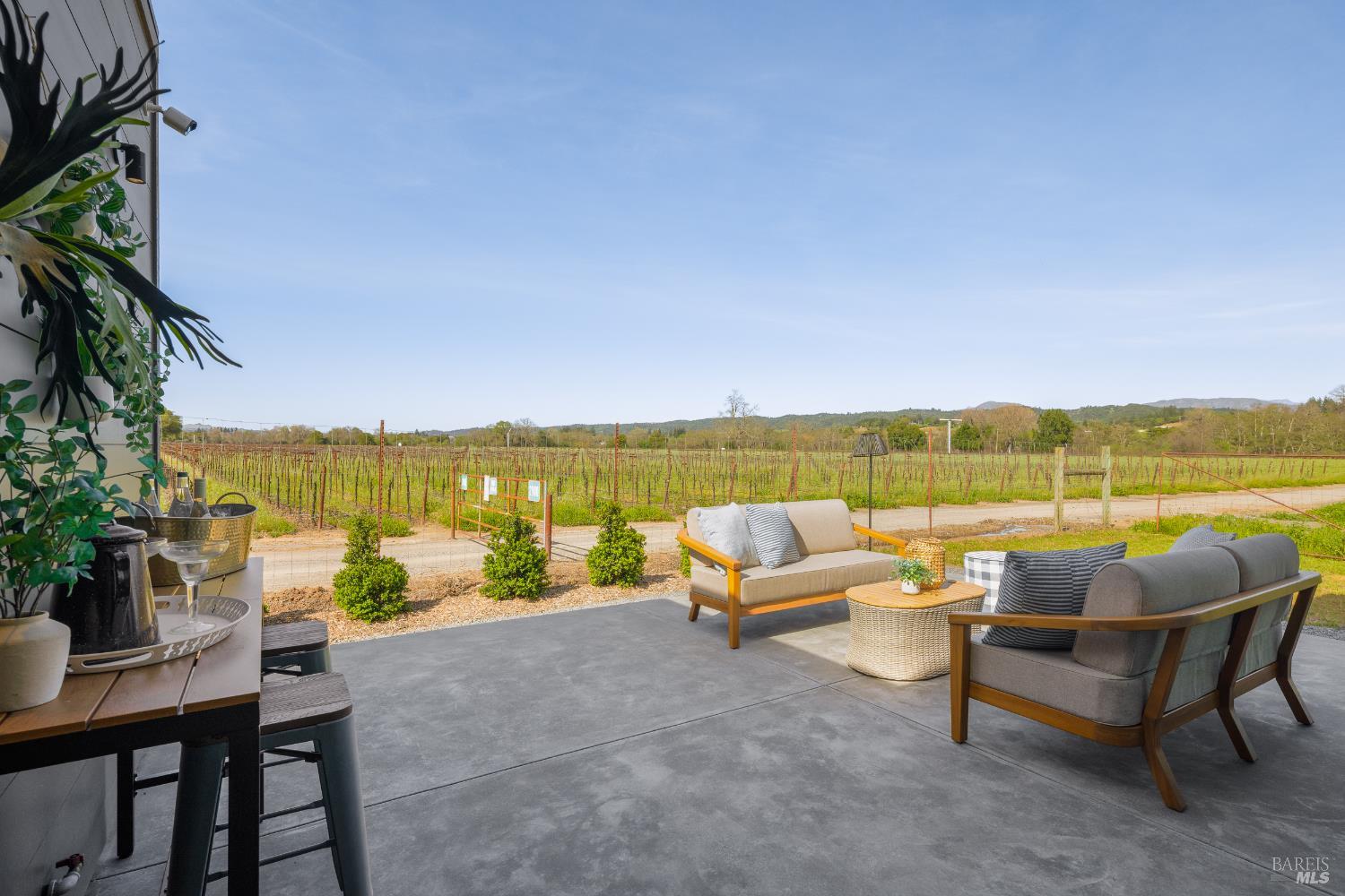 2998 W Dry Creek Road Healdsburg CA 95448