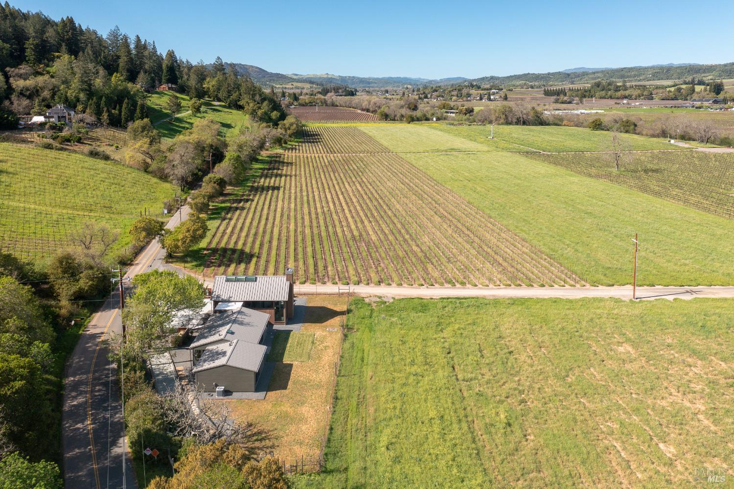 2998 W Dry Creek Road Healdsburg CA 95448